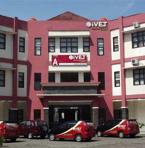 Program Kuliah Malam Universitas IVET Semarang Nomor Foto Home 2